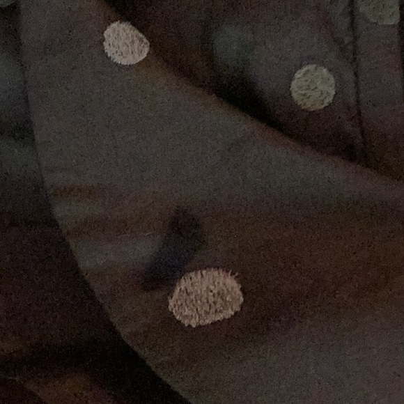 Very nice 100% Silk Spenser Jeremy suit like new. Suit/pastel colored dots. - Picture 4 of 7